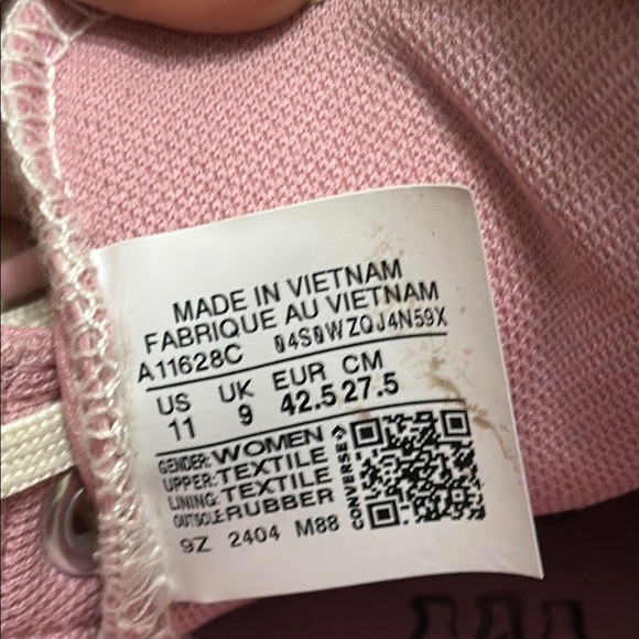 Converse Pink Sneakers with Canvas Upper and White Sole - Picture 2 of 7